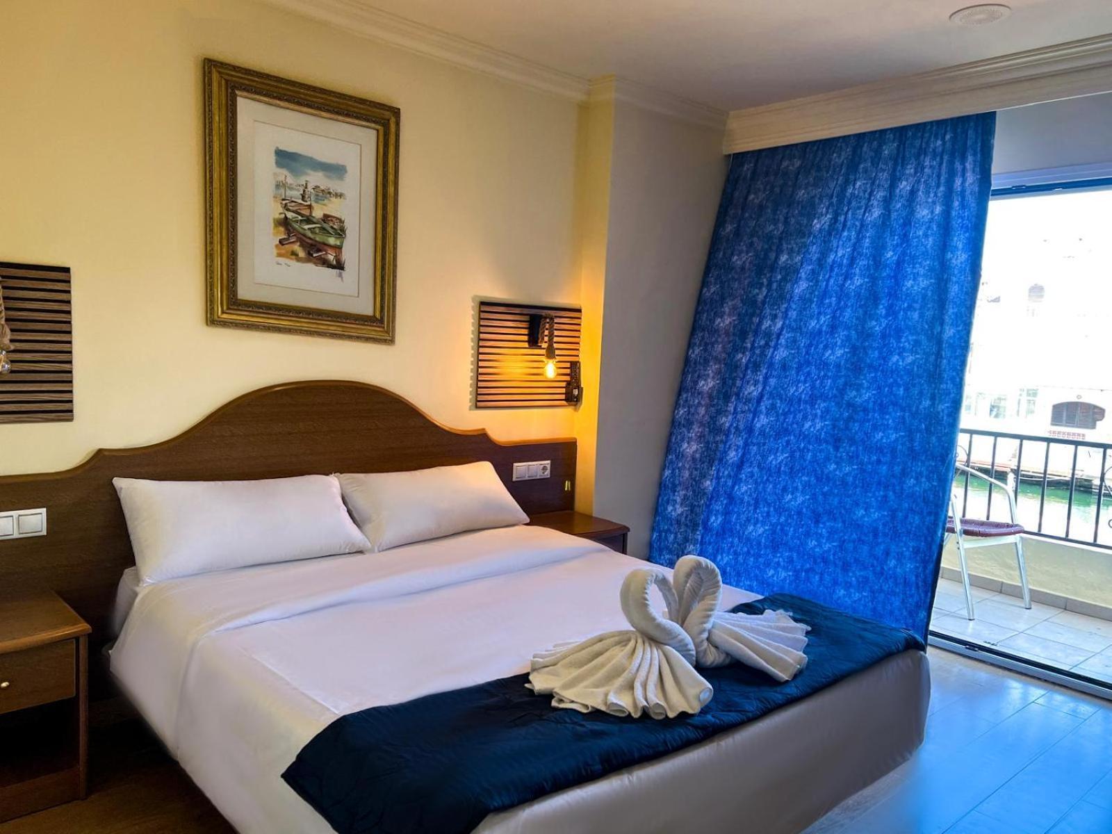 Hotel Portofino By Insidehome 엠푸리아브라바 외부 사진