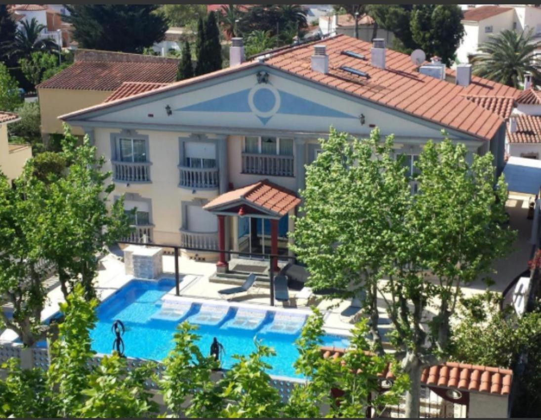 Hotel Portofino By Insidehome 엠푸리아브라바 외부 사진